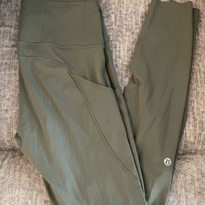 Lululemon size 6 Fast and Free Tight 25” - olive green